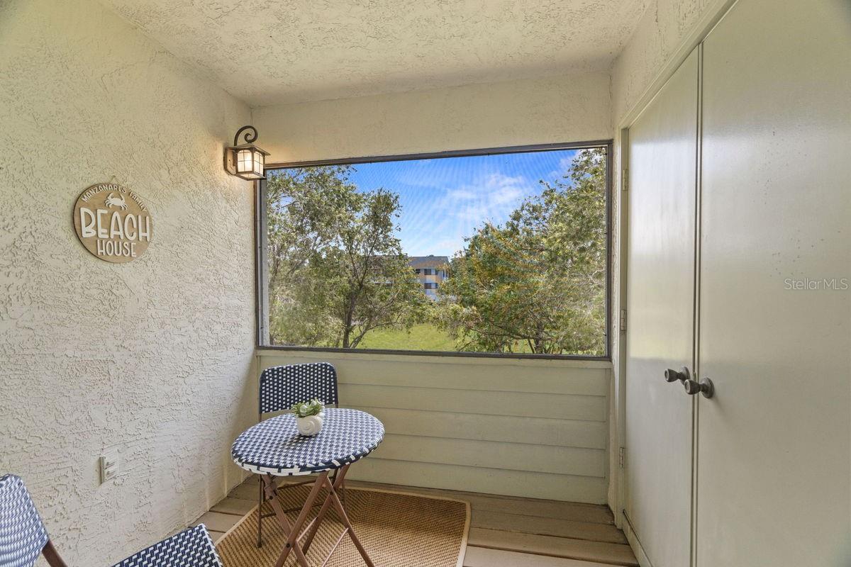 Image 28 of 70 For 621 Duchess Boulevard