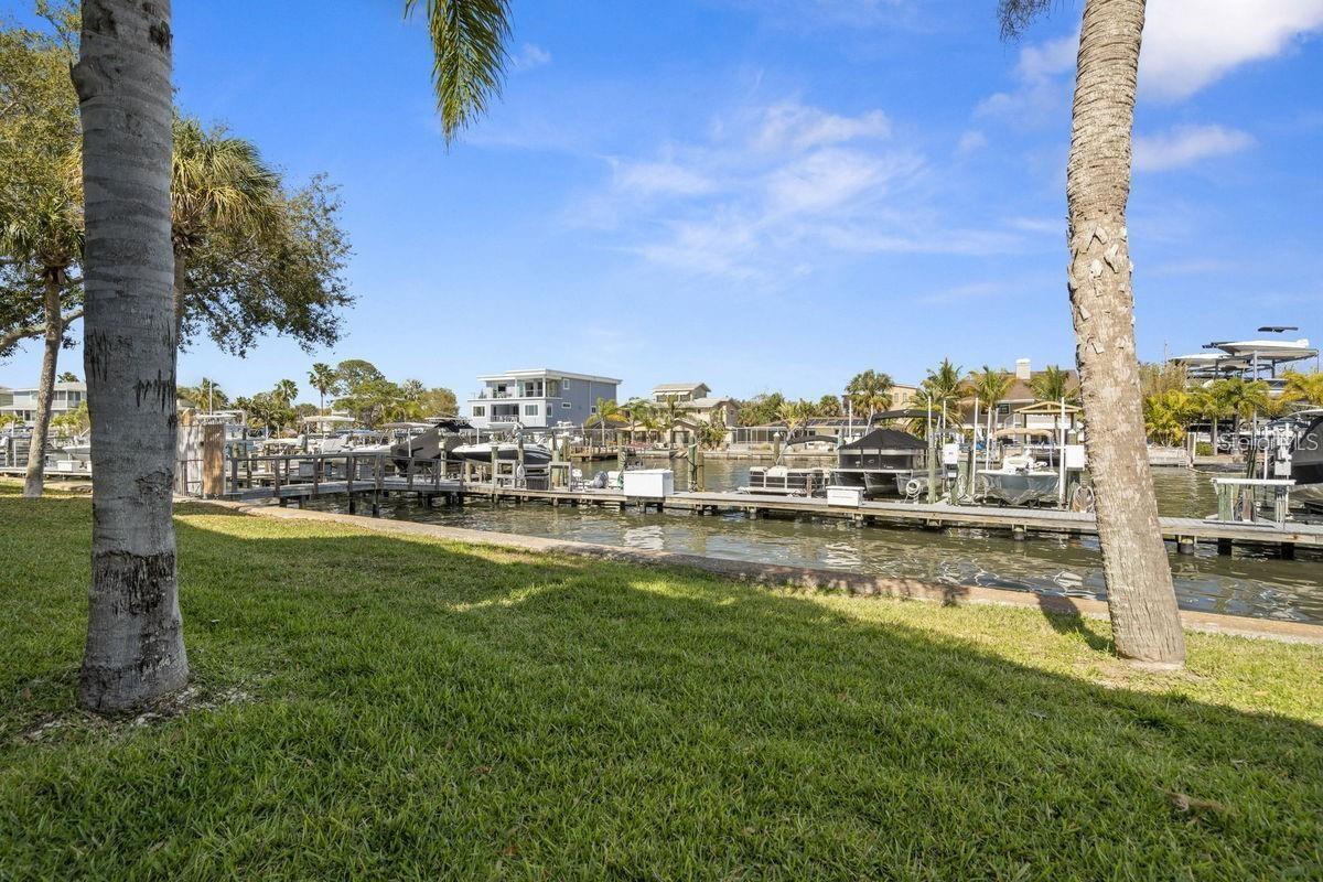 Image 41 of 70 For 621 Duchess Boulevard