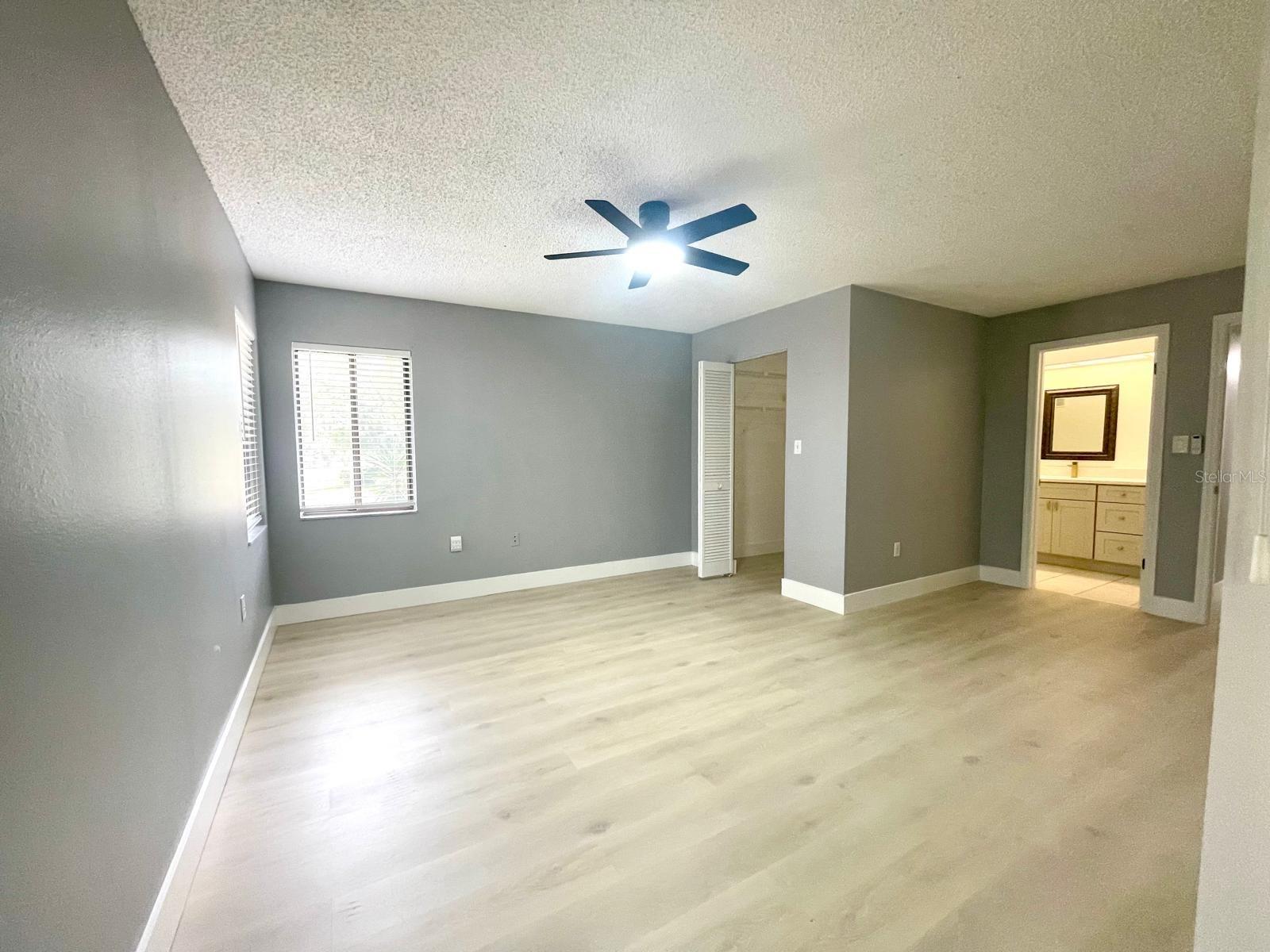 Image 15 of 31 For 2682 Sabal Springs Circle 204