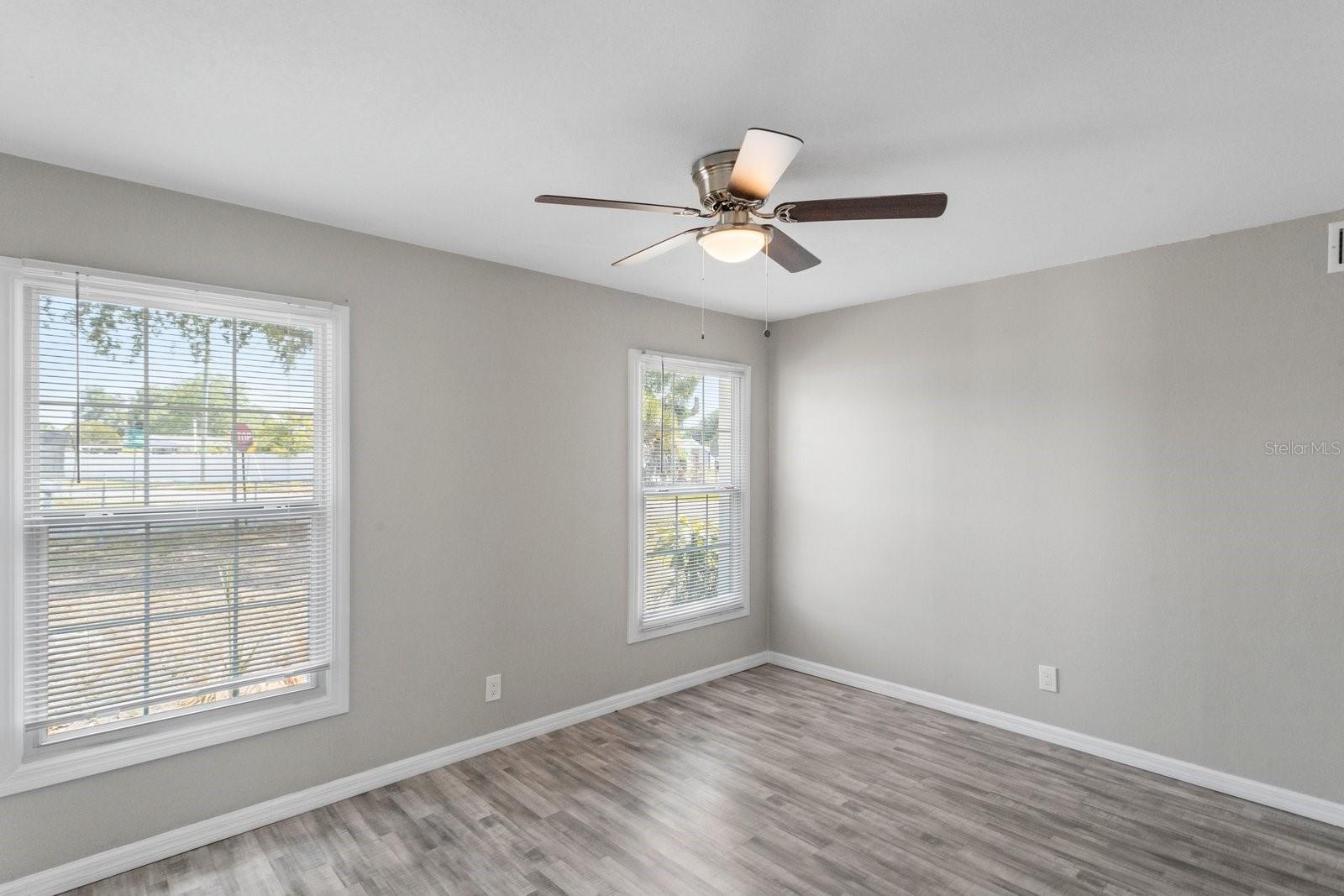 Image 14 of 28 For 6802 Comanche Avenue