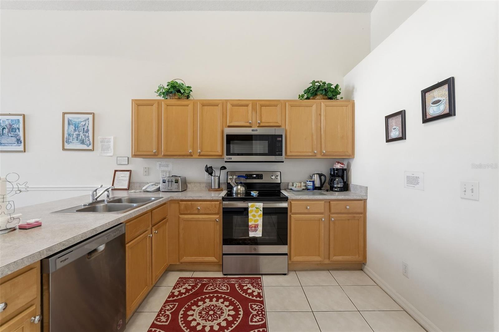 Image 15 of 60 For 8595 Sunrise Key Drive