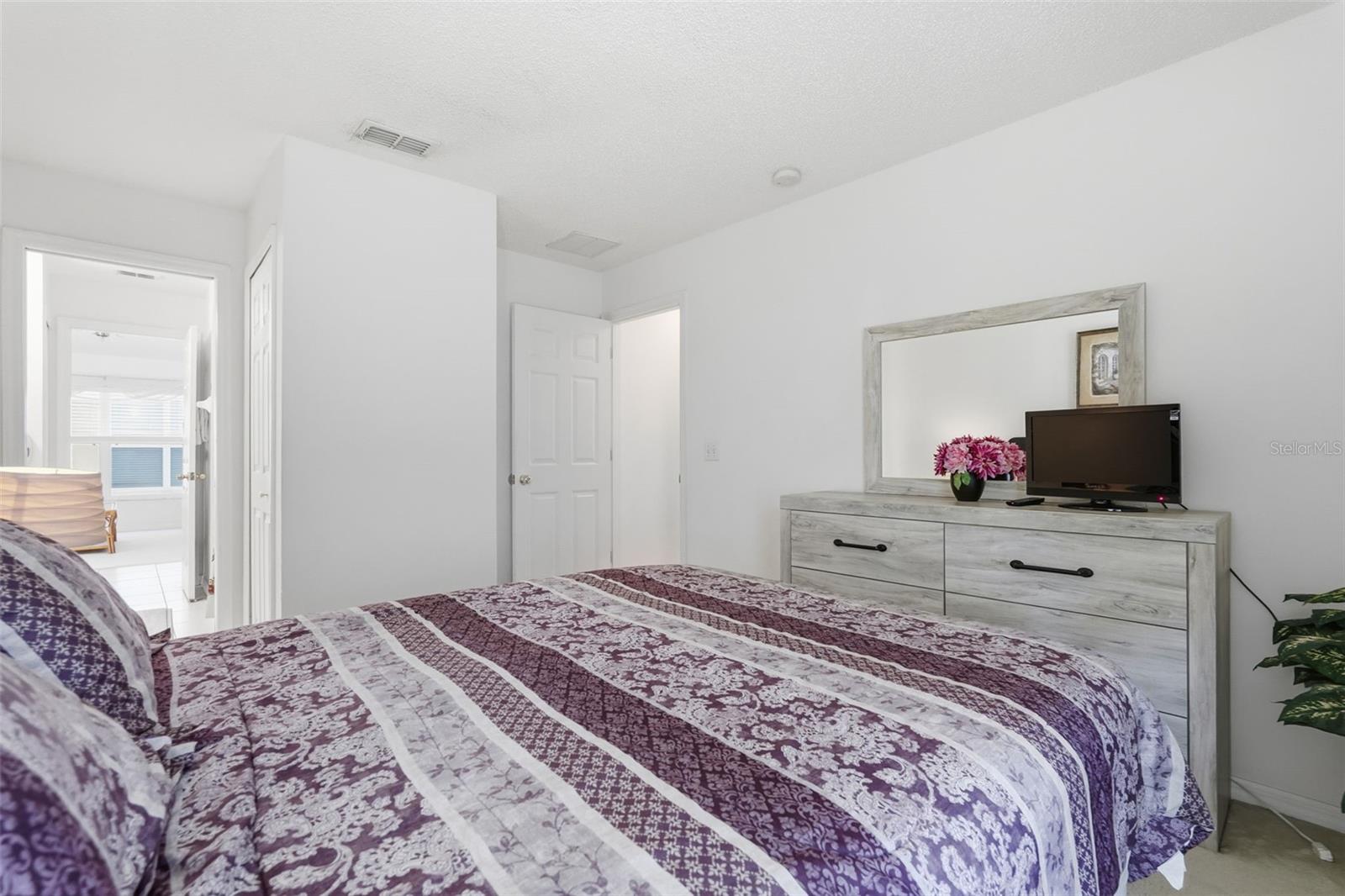 Image 22 of 60 For 8595 Sunrise Key Drive