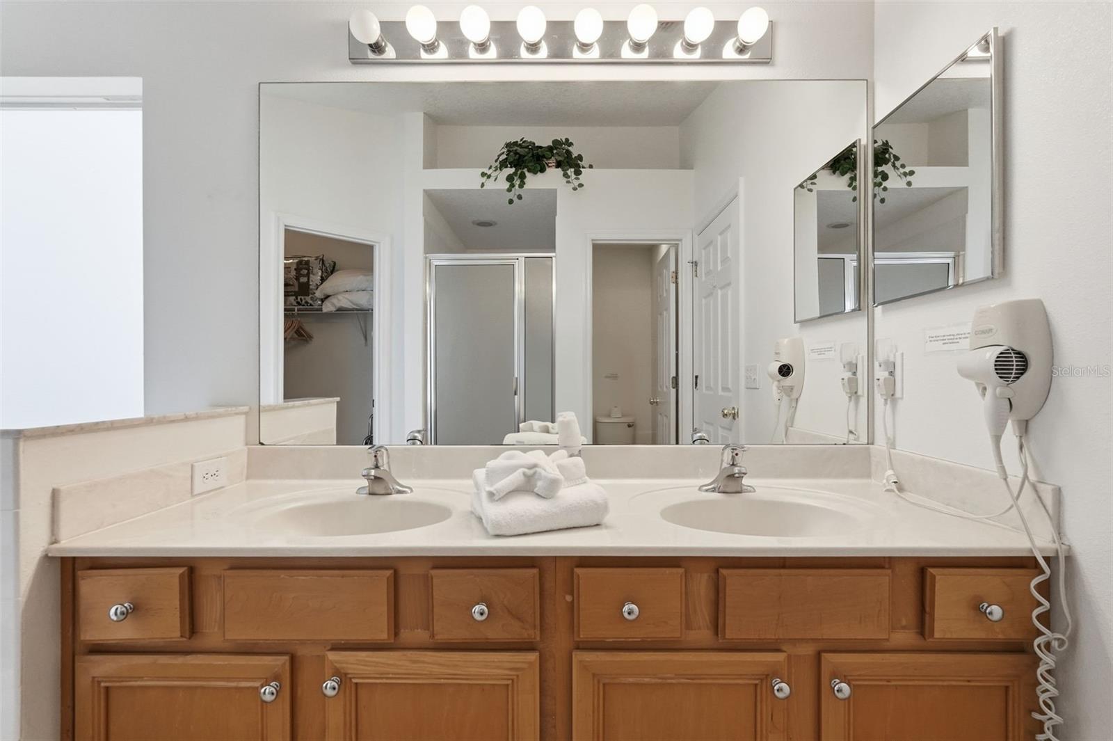 Image 39 of 60 For 8595 Sunrise Key Drive