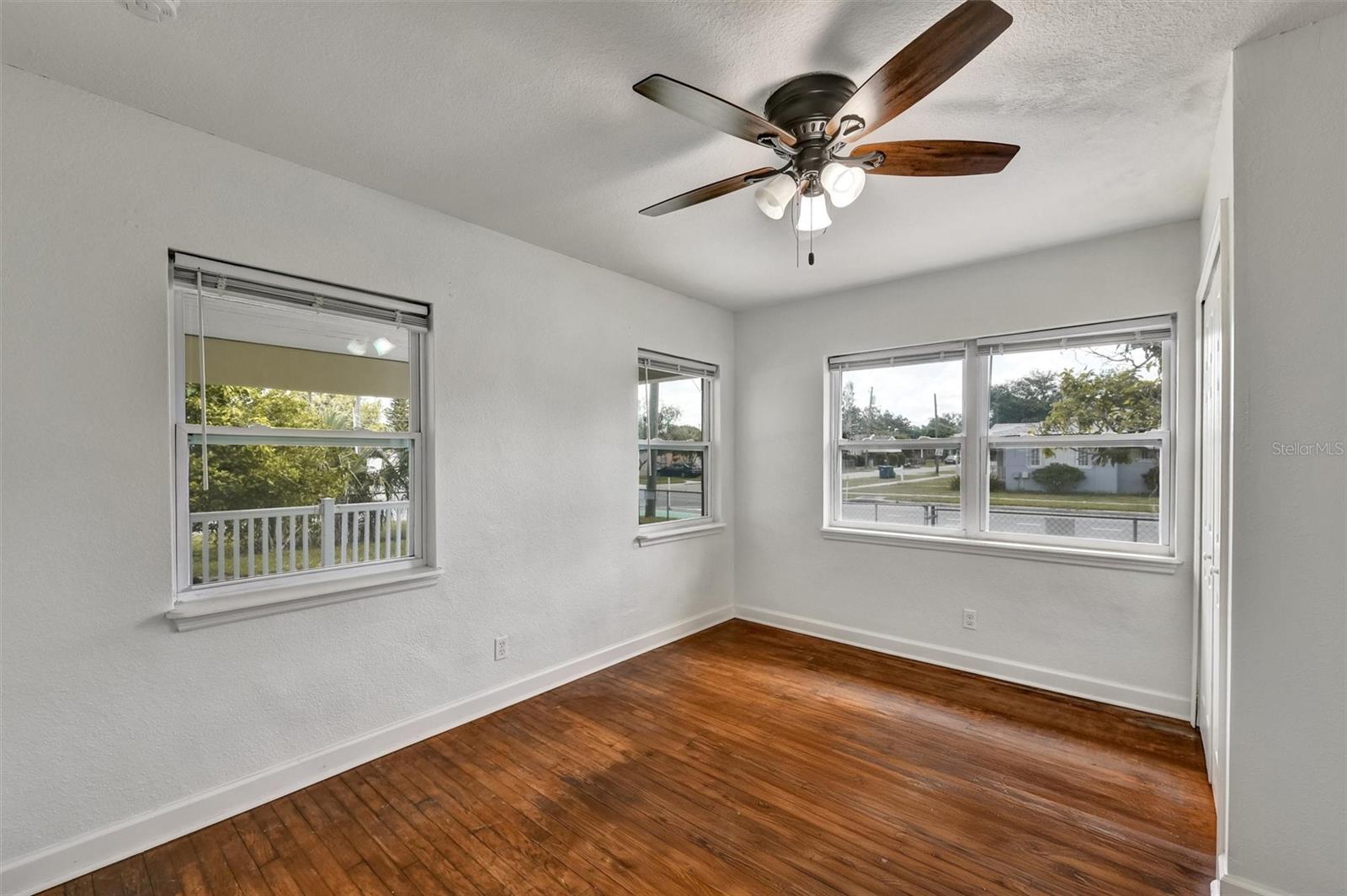 Image 16 of 38 For 3208 Avenida Republica De Cuba