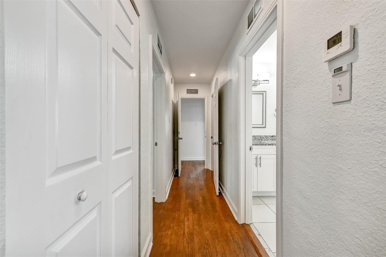 Image 18 of 38 For 3208 Avenida Republica De Cuba