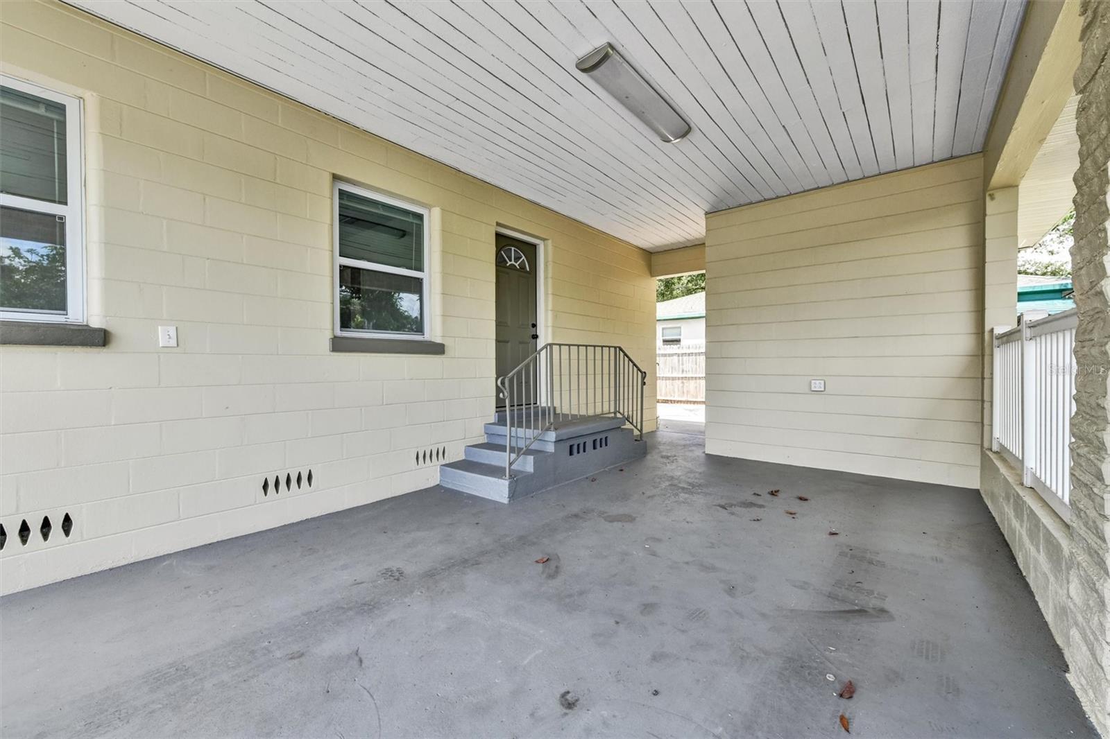 Image 34 of 38 For 3208 Avenida Republica De Cuba