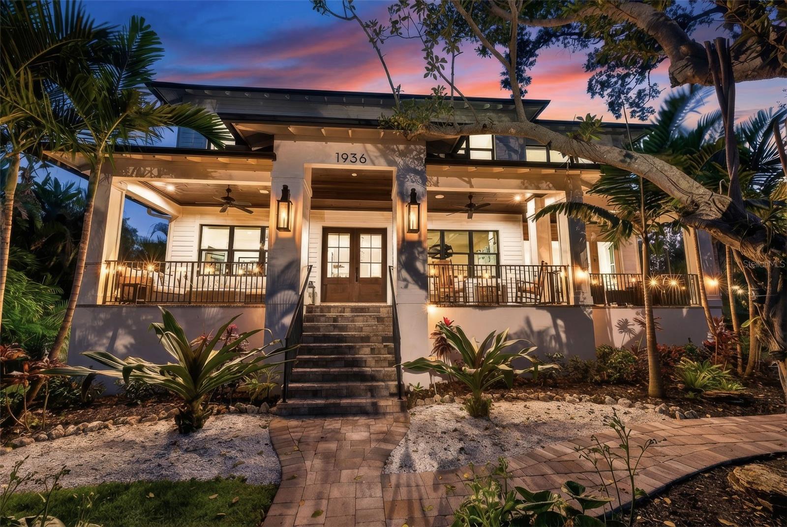 Details for 1936 Coffee Pot Boulevard Ne, ST PETERSBURG, FL 33704