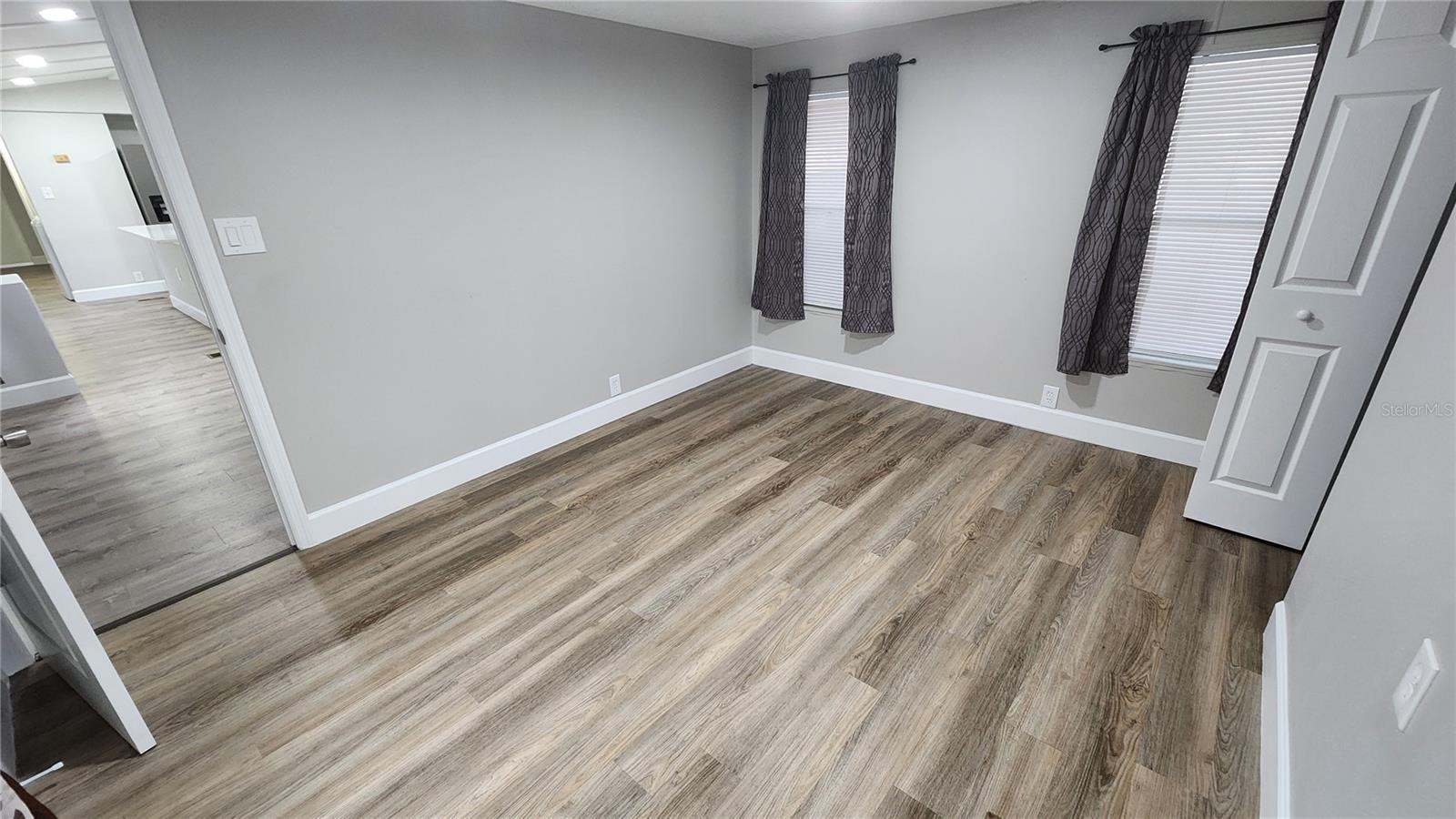 Image 13 of 22 For 837 Ethyl Street