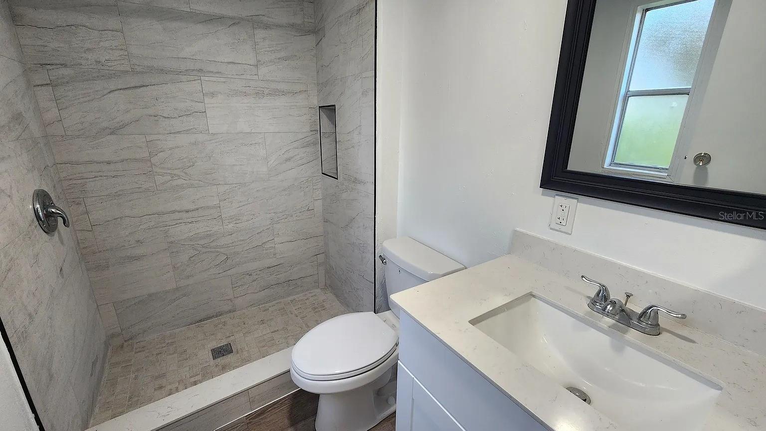 Image 20 of 22 For 837 Ethyl Street