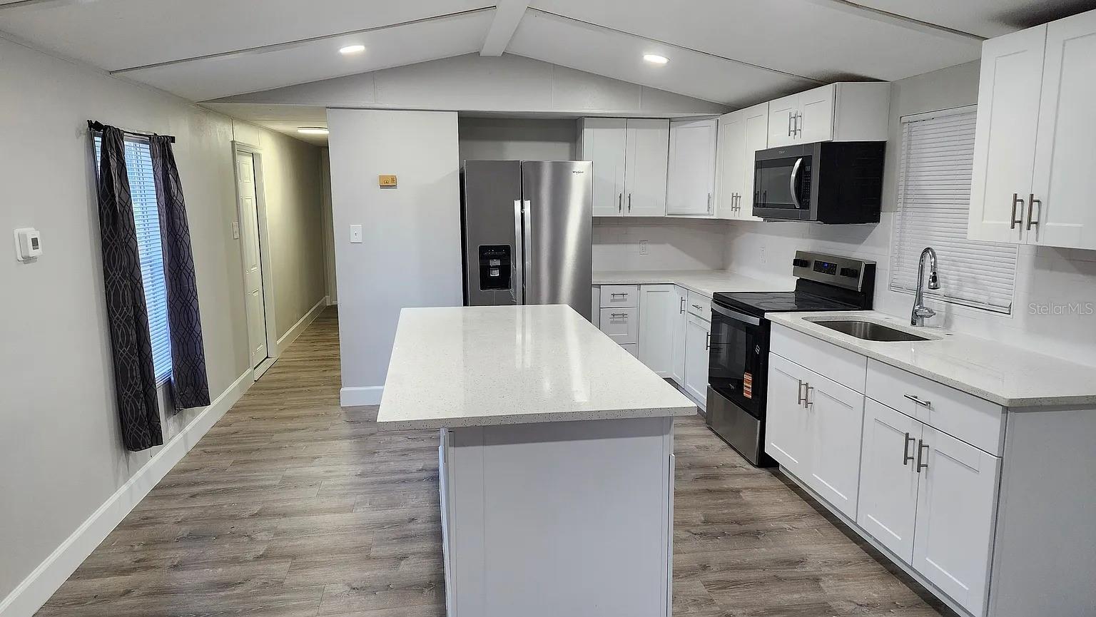 Image 4 of 22 For 837 Ethyl Street