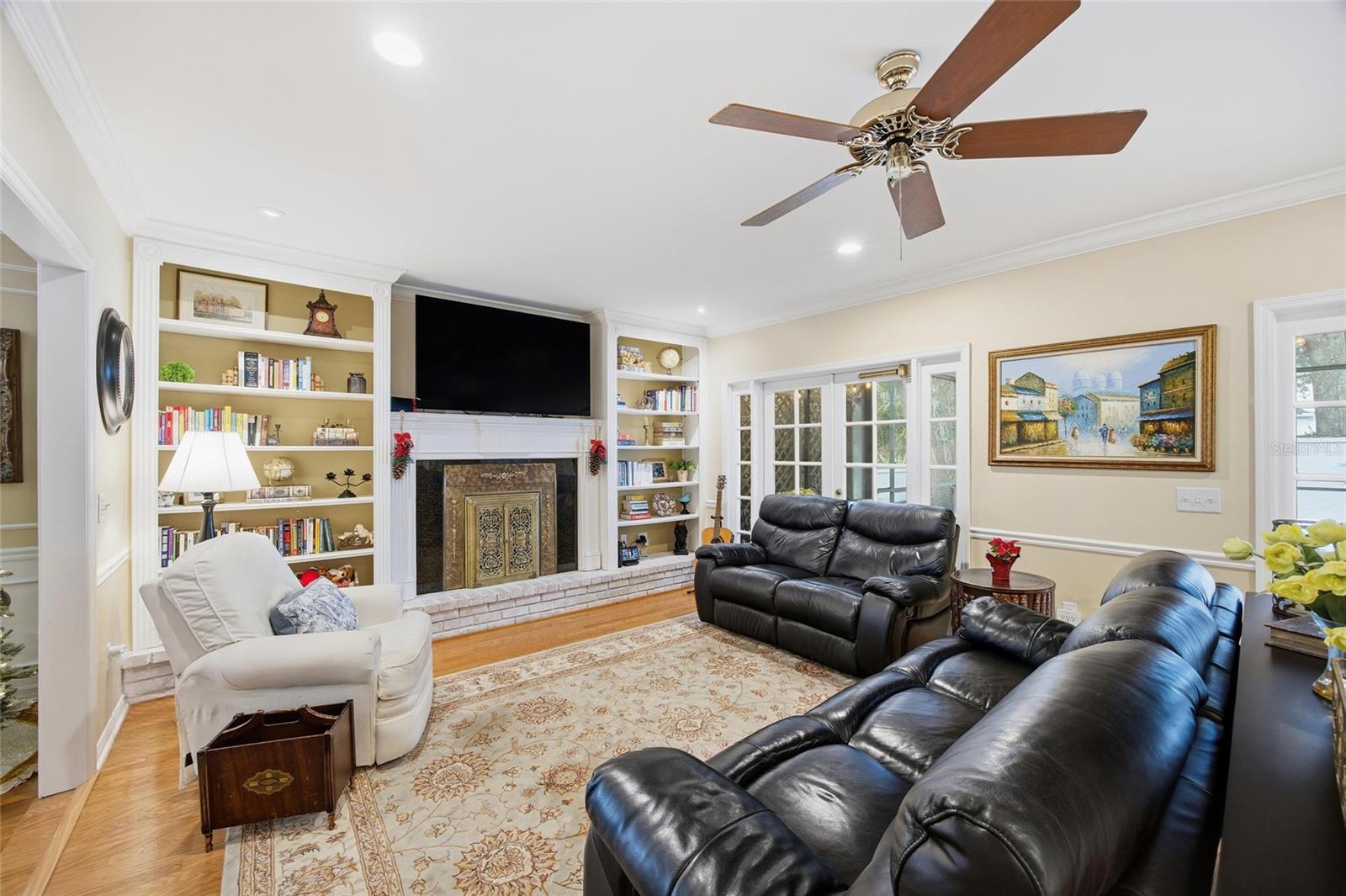 Listing photo id 8 for 2603 Cozumel Drive