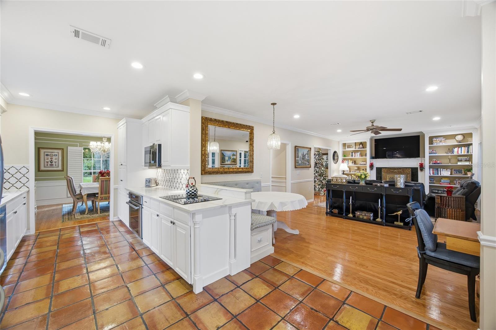 Listing photo id 10 for 2603 Cozumel Drive