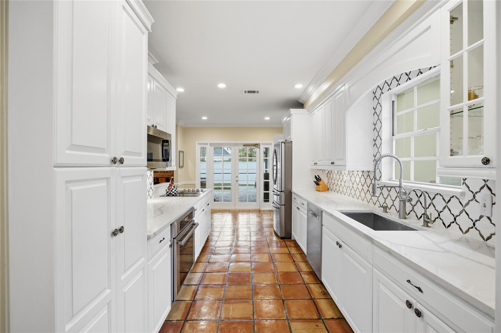 Listing photo id 12 for 2603 Cozumel Drive