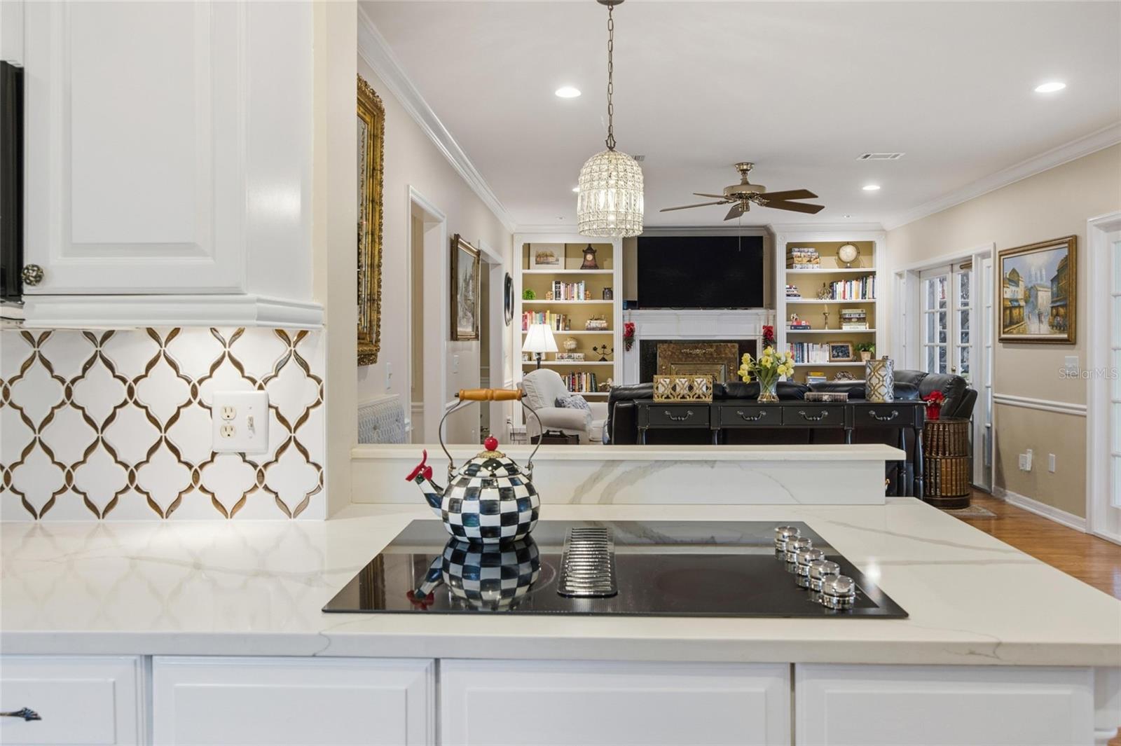 Listing photo id 13 for 2603 Cozumel Drive