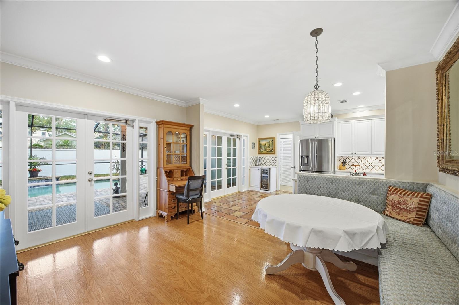 Listing photo id 14 for 2603 Cozumel Drive