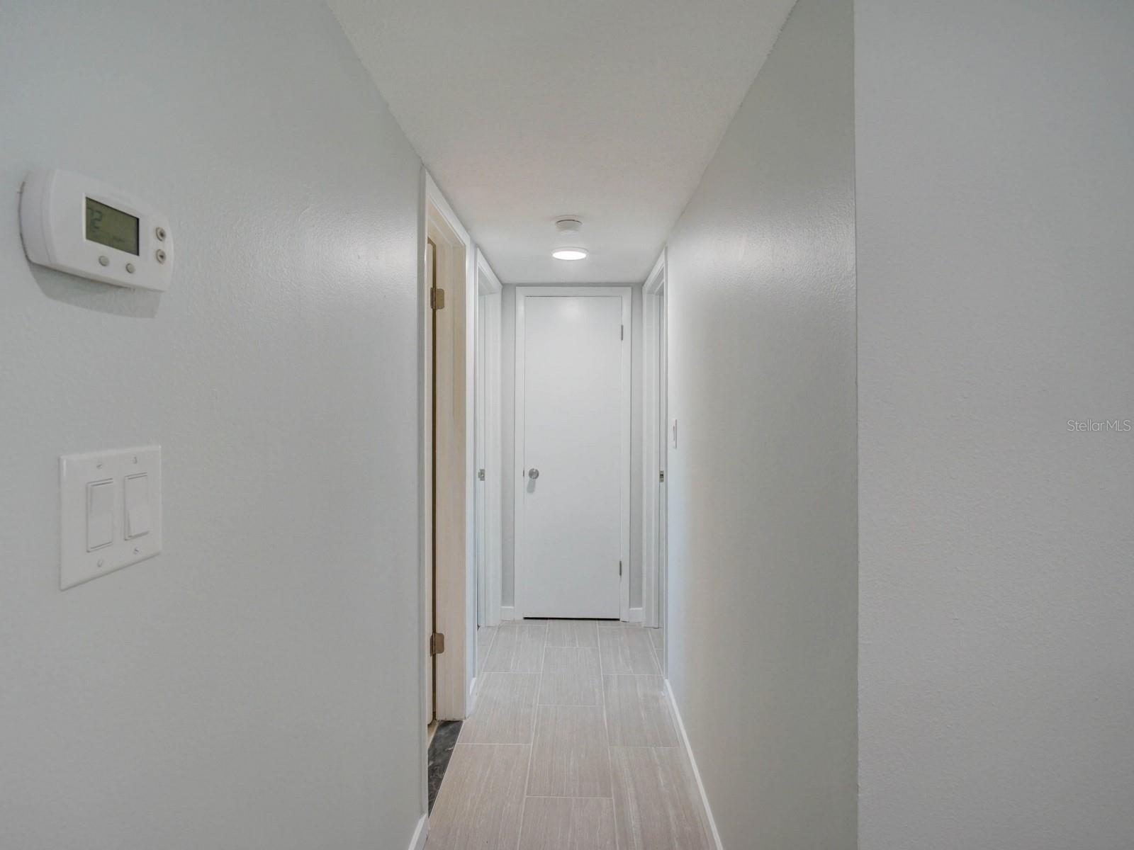 Image 11 of 17 For 1007 Sumner Boulevard B