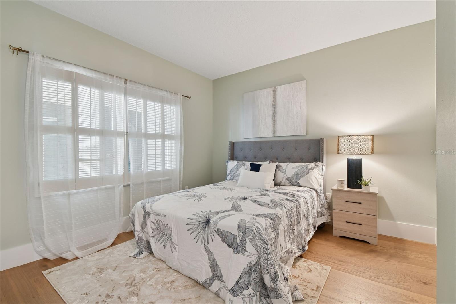 Image 13 of 47 For 1586 Gulf Boulevard 2502