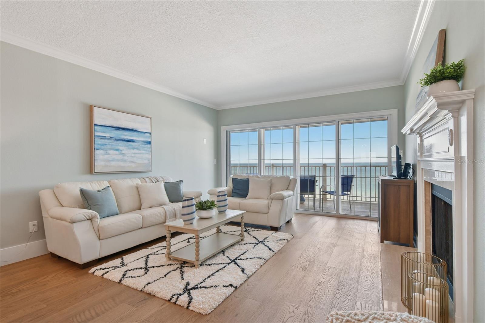 Image 4 of 47 For 1586 Gulf Boulevard 2502