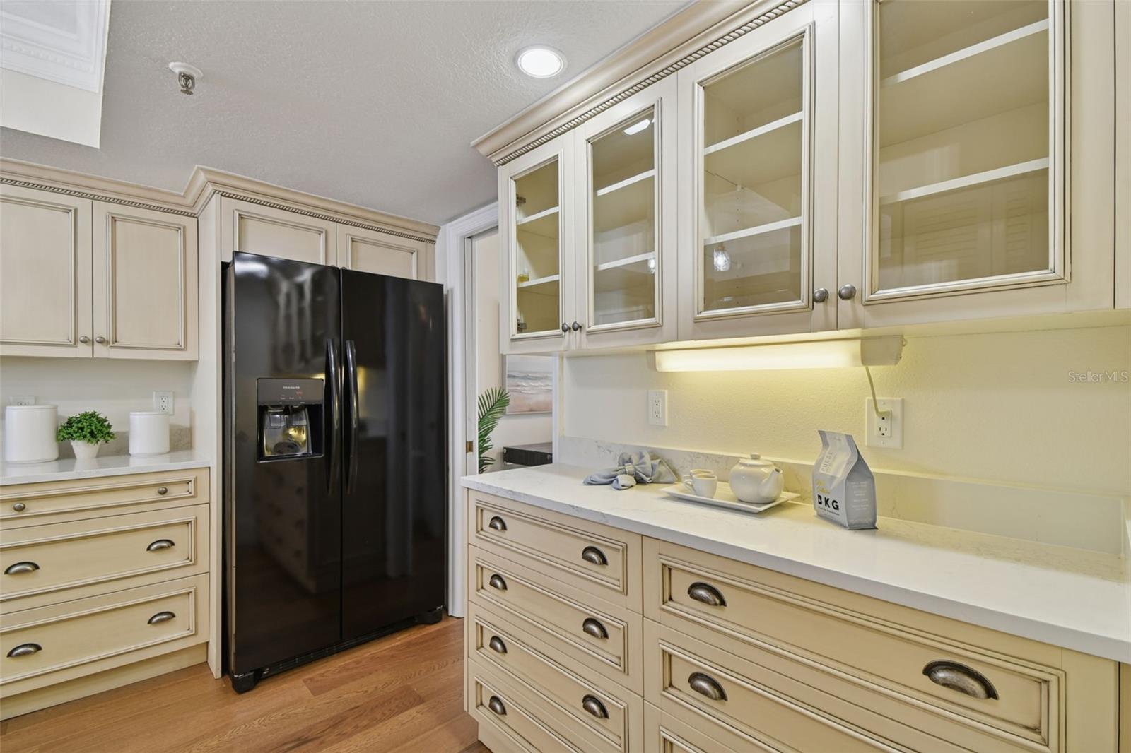 Image 6 of 47 For 1586 Gulf Boulevard 2502