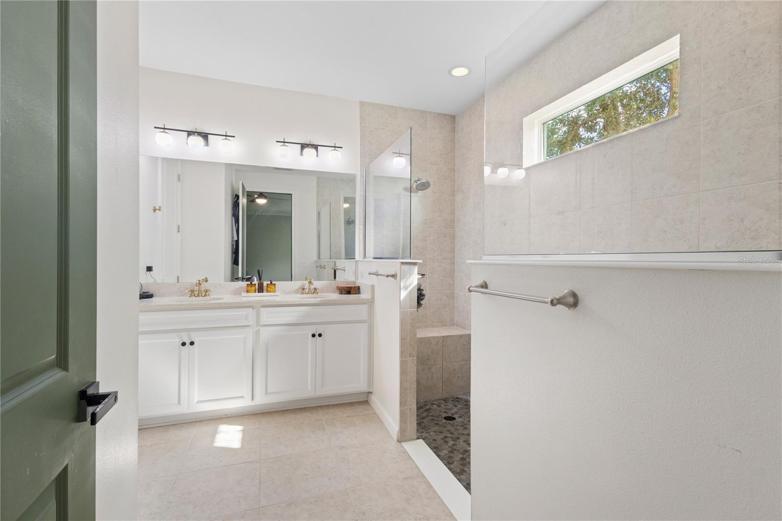 Image 20 of 63 For 11759 Alessandro Lane