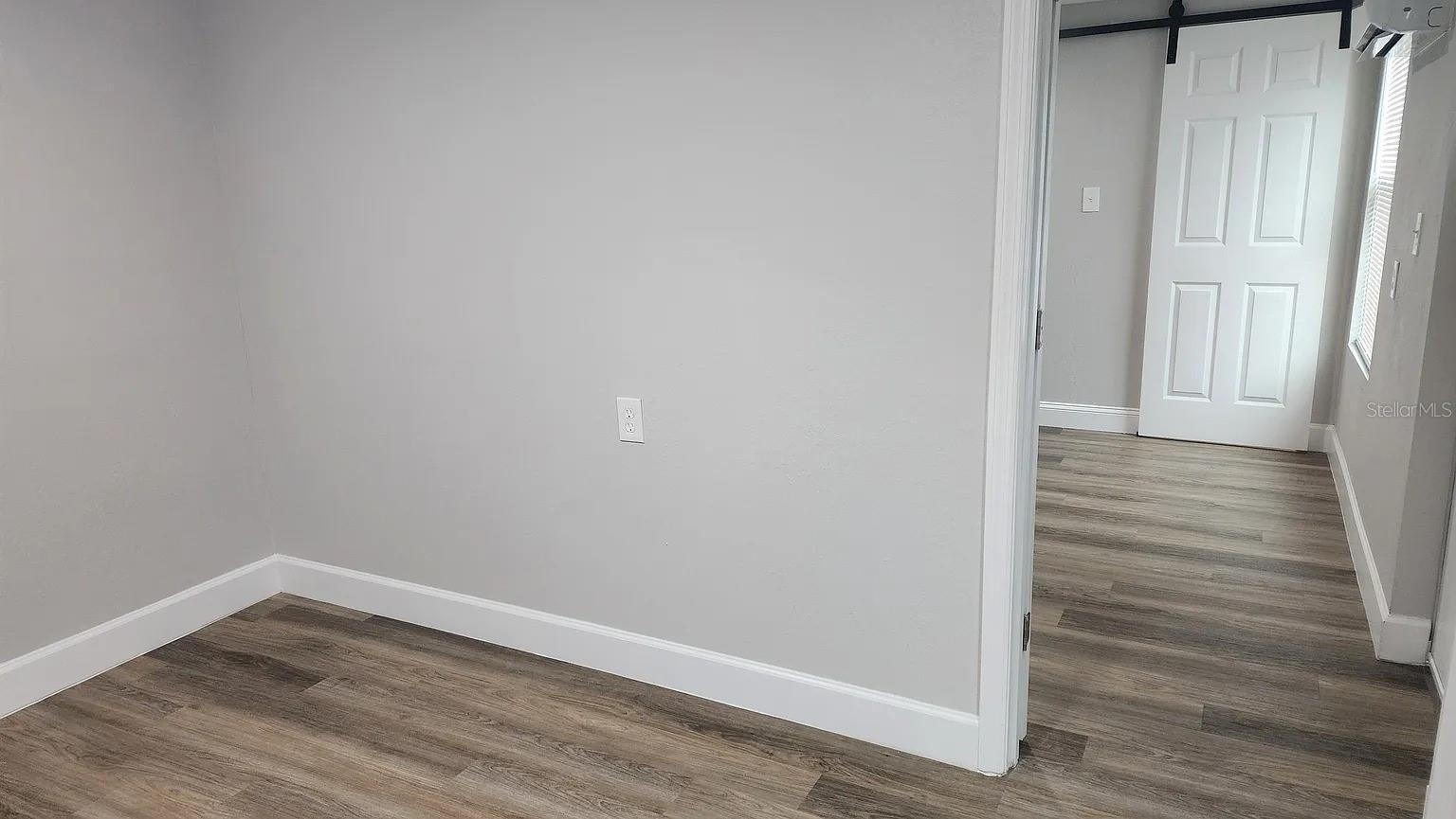 Image 11 of 12 For 837 Ethyl Street B