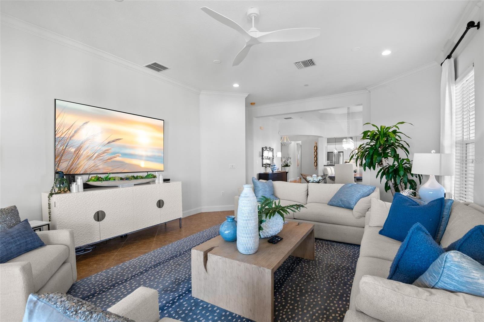 Image 10 of 41 For 6 Academy Way S 23a