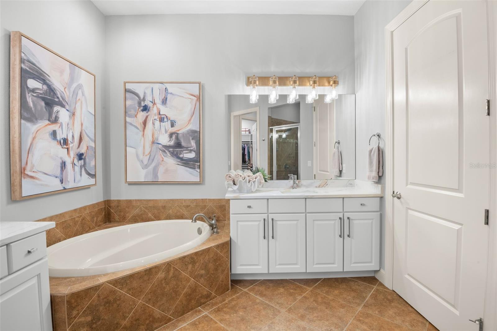 Image 21 of 41 For 6 Academy Way S 23a