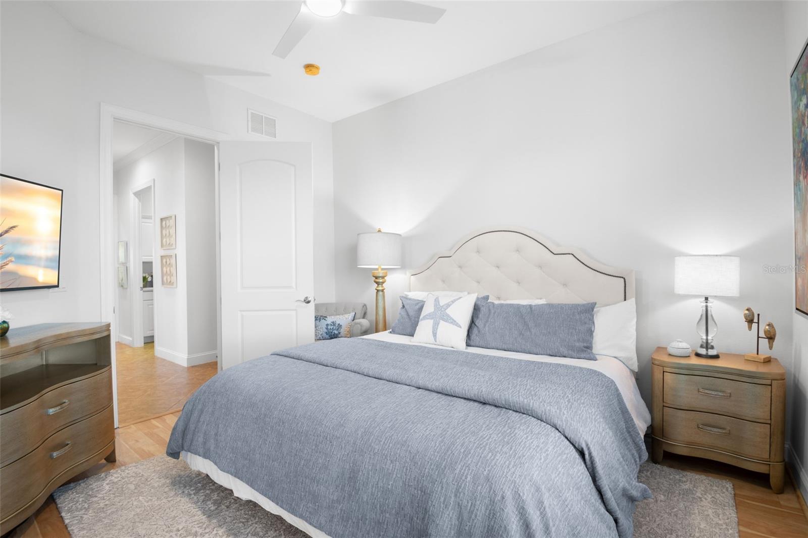 Image 27 of 41 For 6 Academy Way S 23a