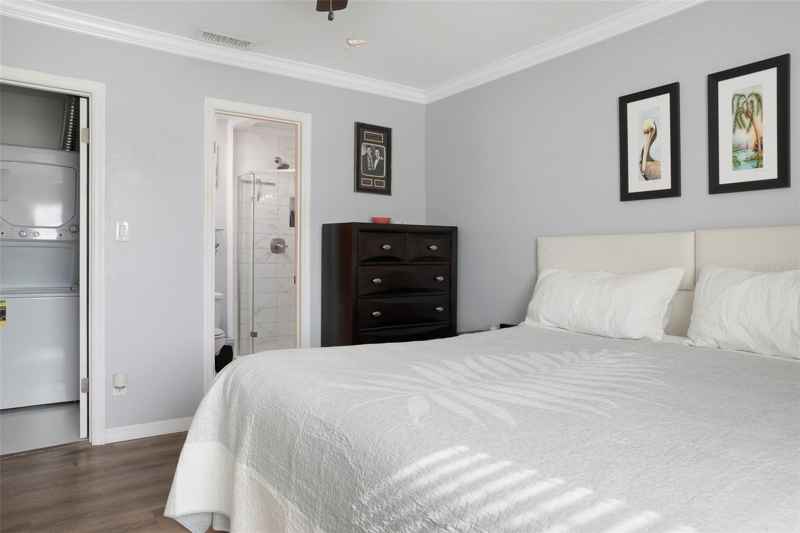 Image 14 of 45 For 215 Seahorse Drive Se D