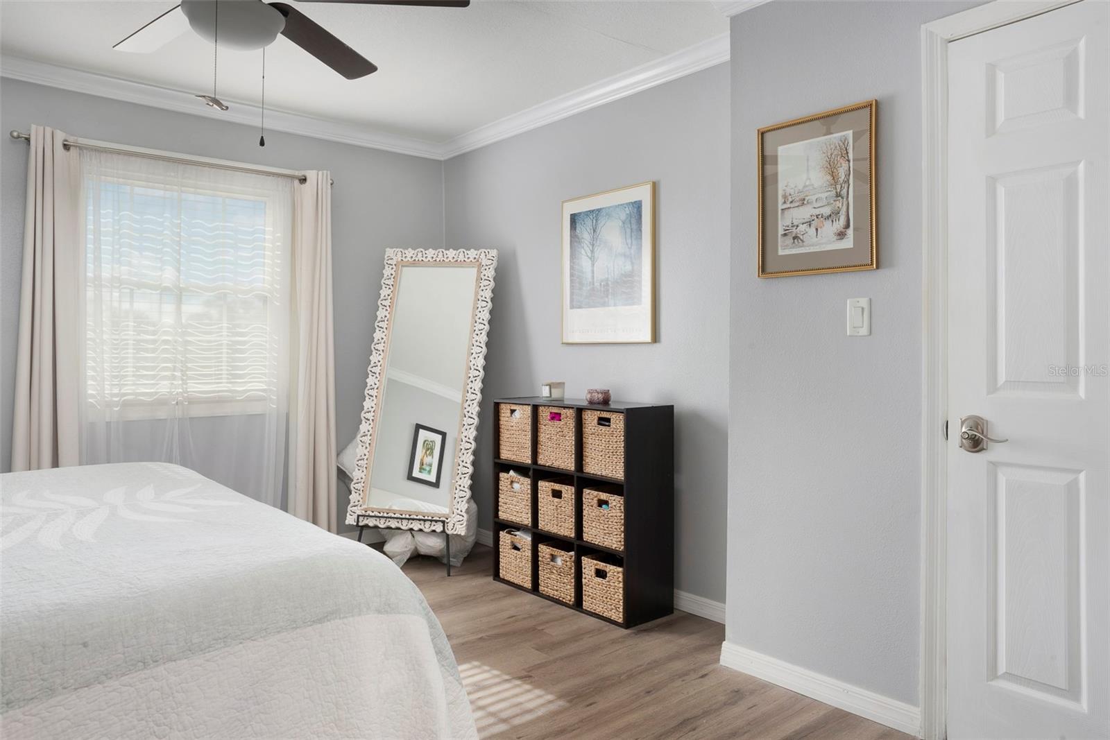 Image 15 of 45 For 215 Seahorse Drive Se D