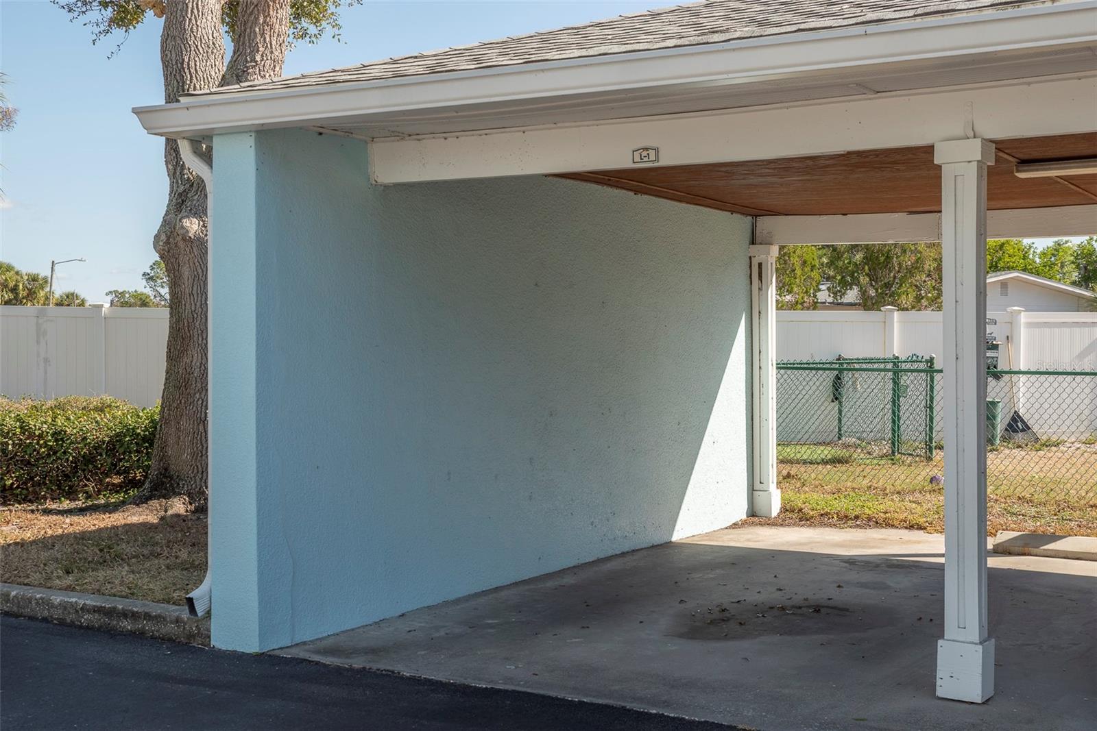 Image 21 of 45 For 215 Seahorse Drive Se D