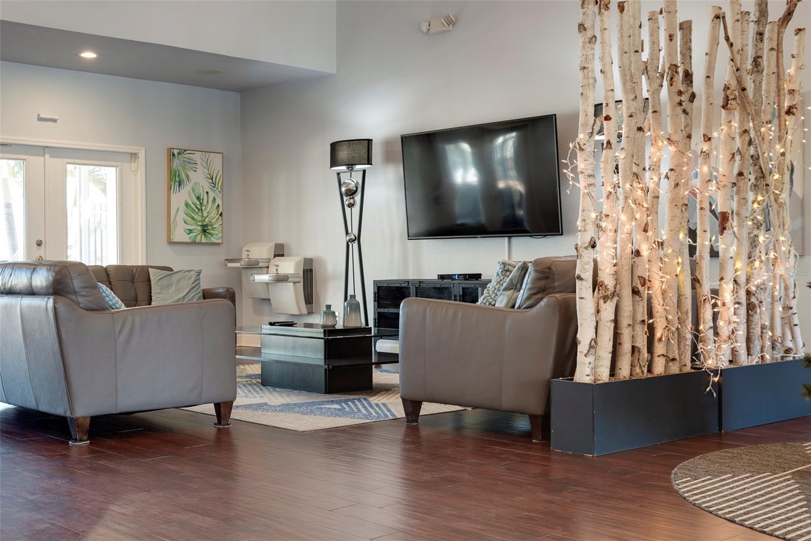 Image 25 of 45 For 215 Seahorse Drive Se D