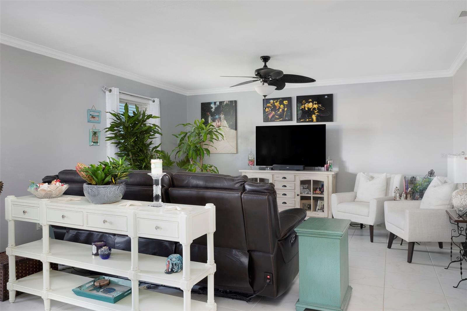 Image 3 of 45 For 215 Seahorse Drive Se D