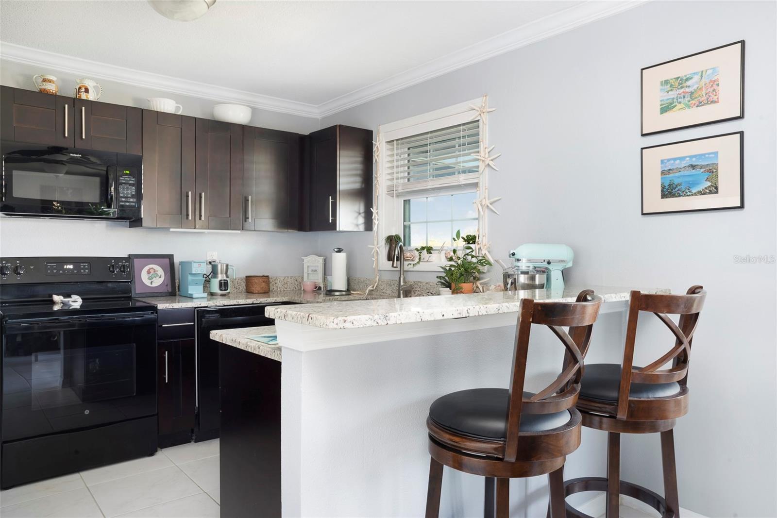 Image 6 of 45 For 215 Seahorse Drive Se D