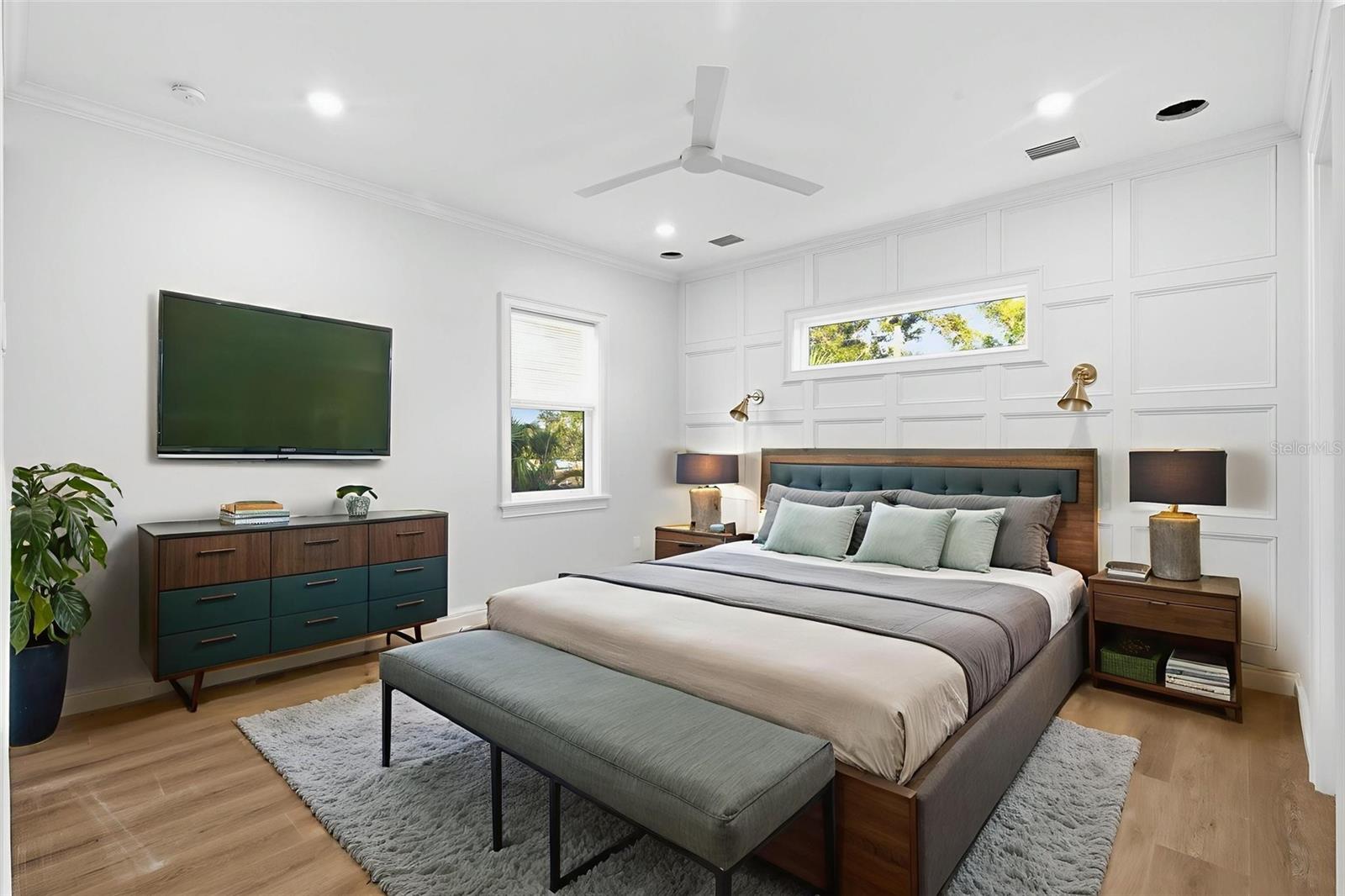 Image 20 of 43 For 3809 71st Street N