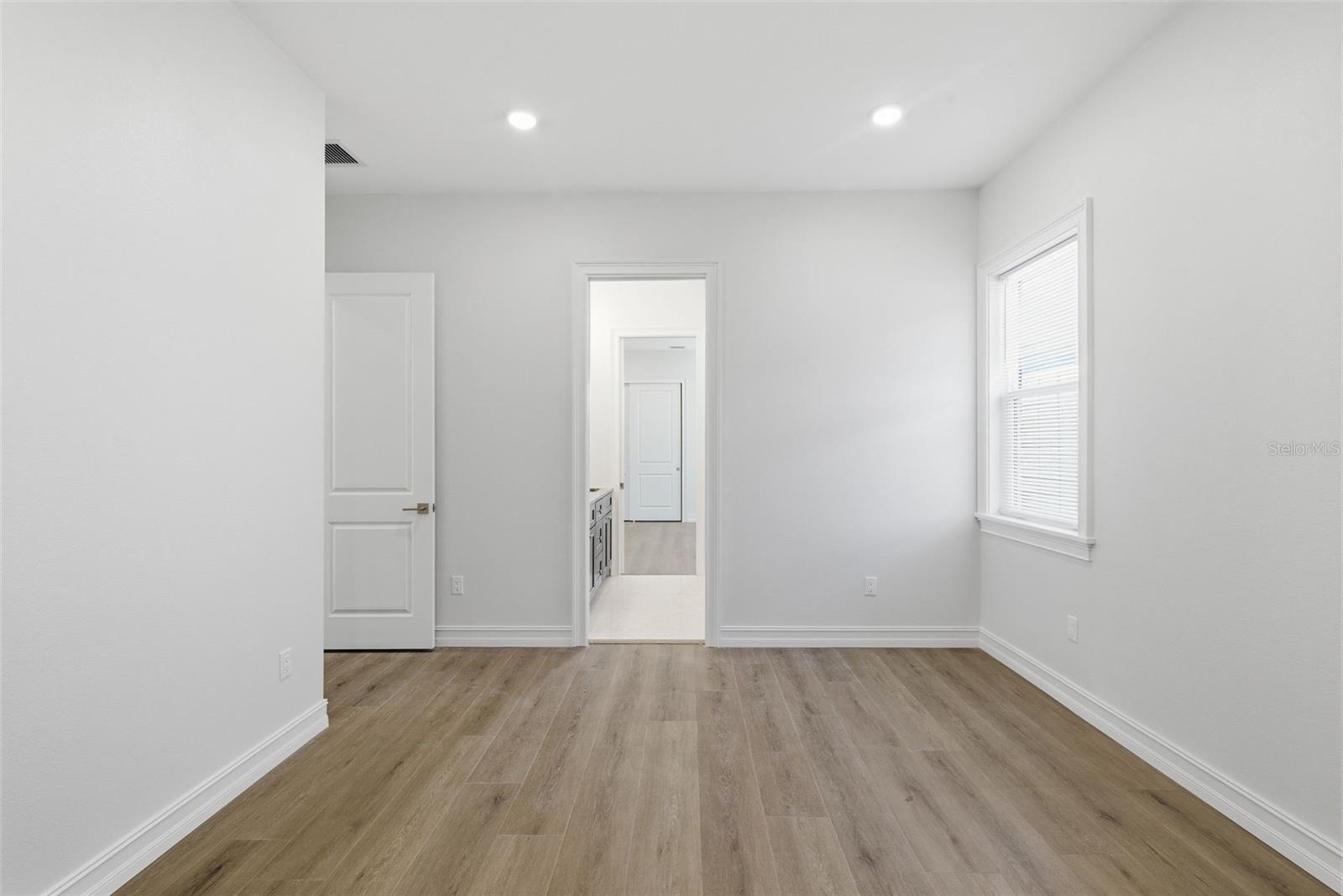 Image 36 of 43 For 3809 71st Street N