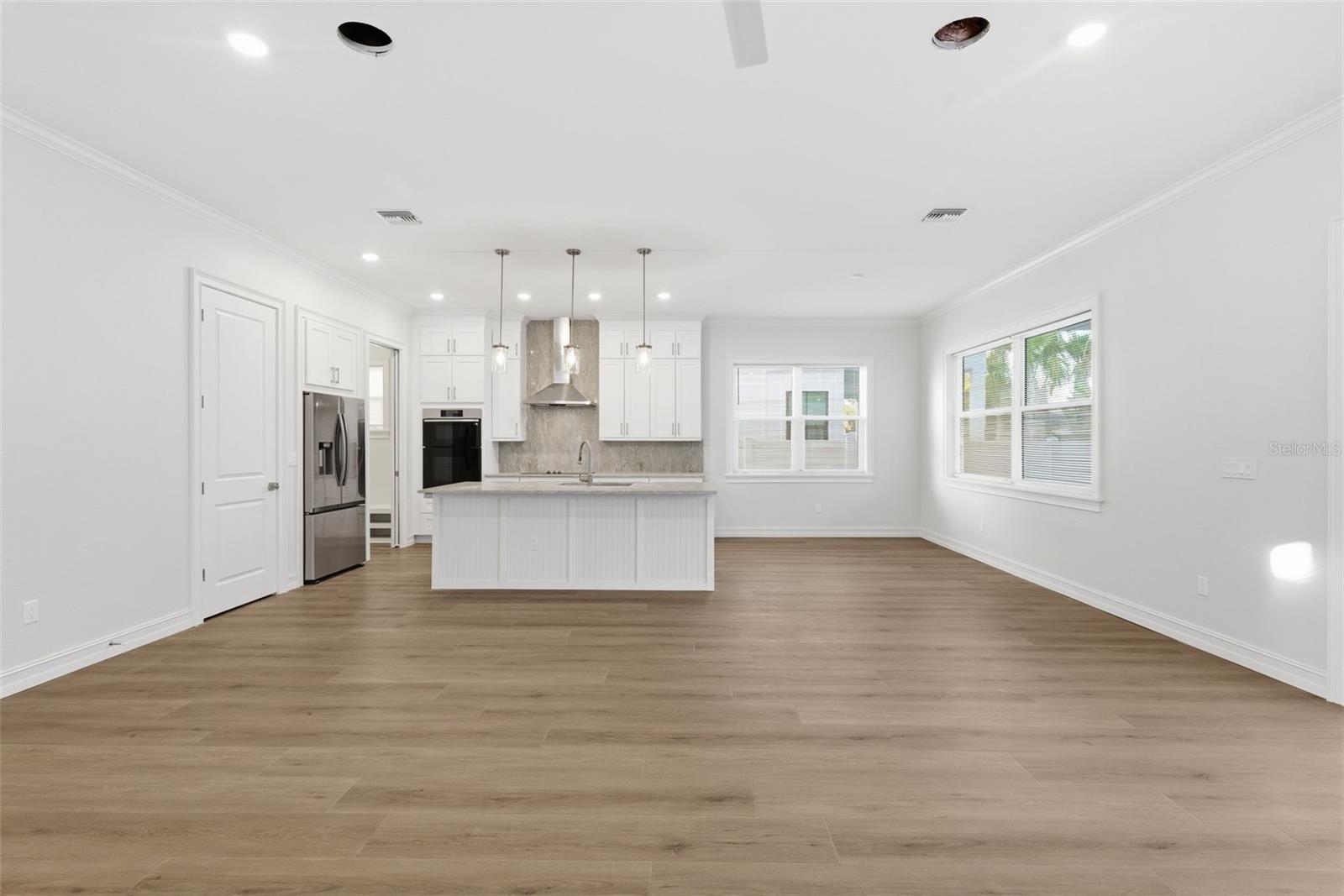 Image 9 of 43 For 3809 71st Street N