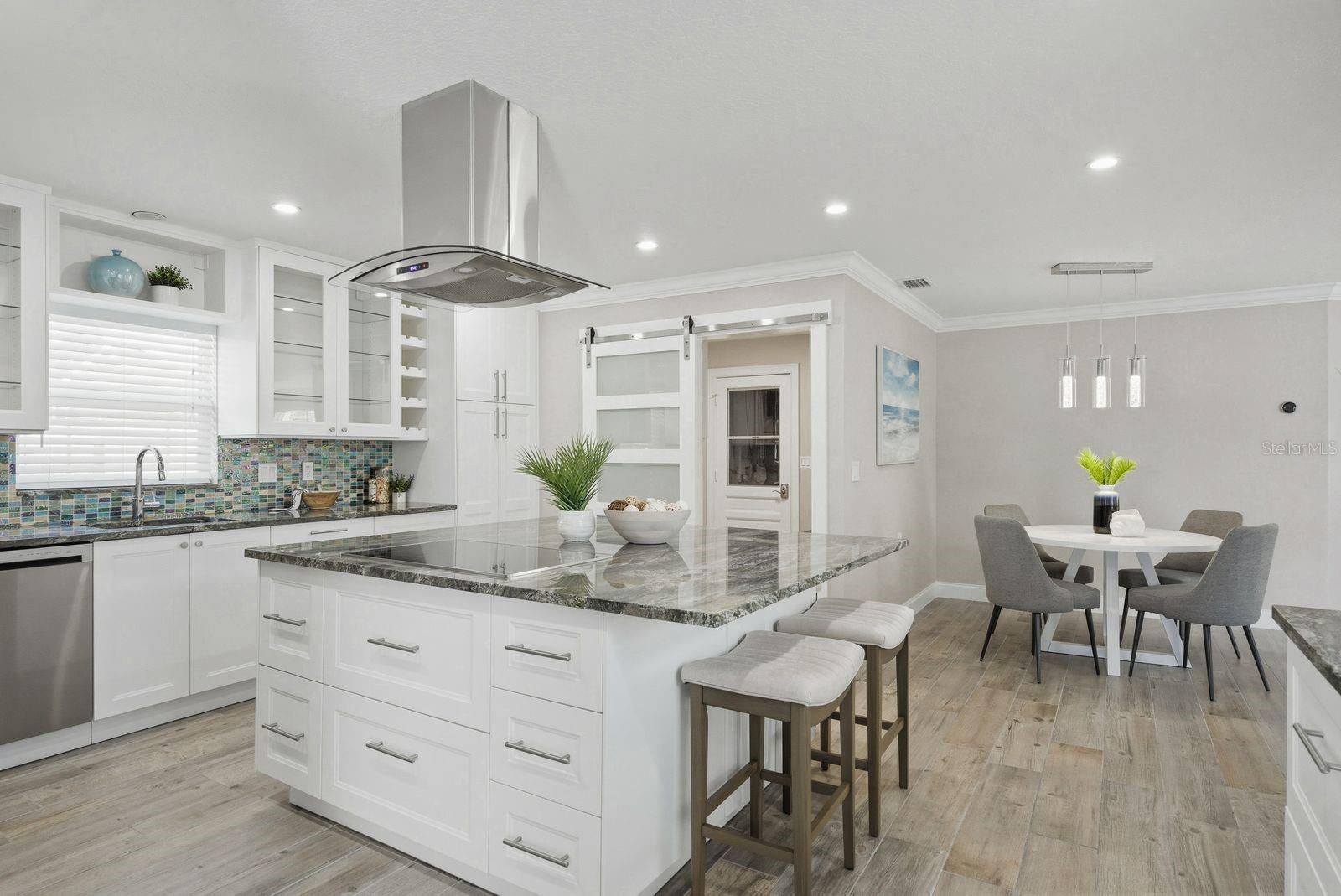 Image 11 of 69 For 14521 Lynch Lane