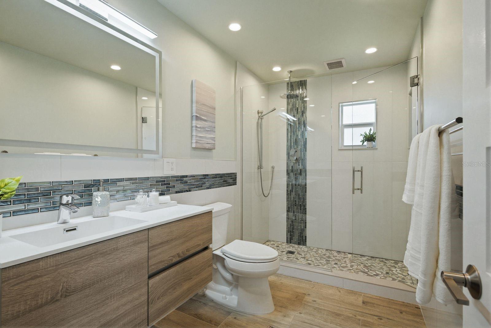 Image 23 of 69 For 14521 Lynch Lane