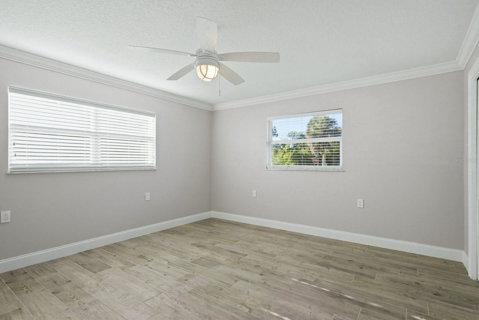 Image 25 of 69 For 14521 Lynch Lane