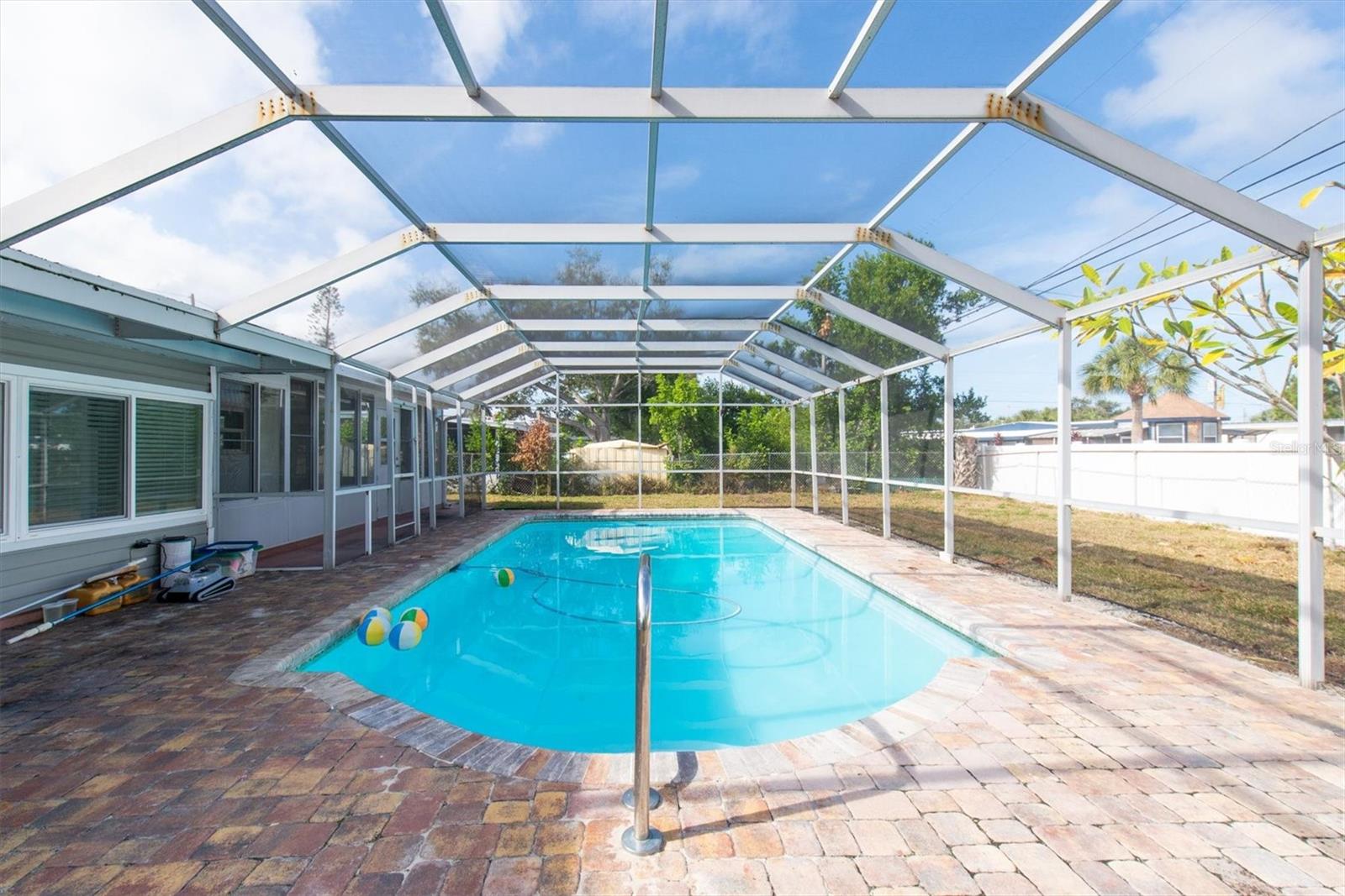 Image 27 of 34 For 10739 64th Avenue