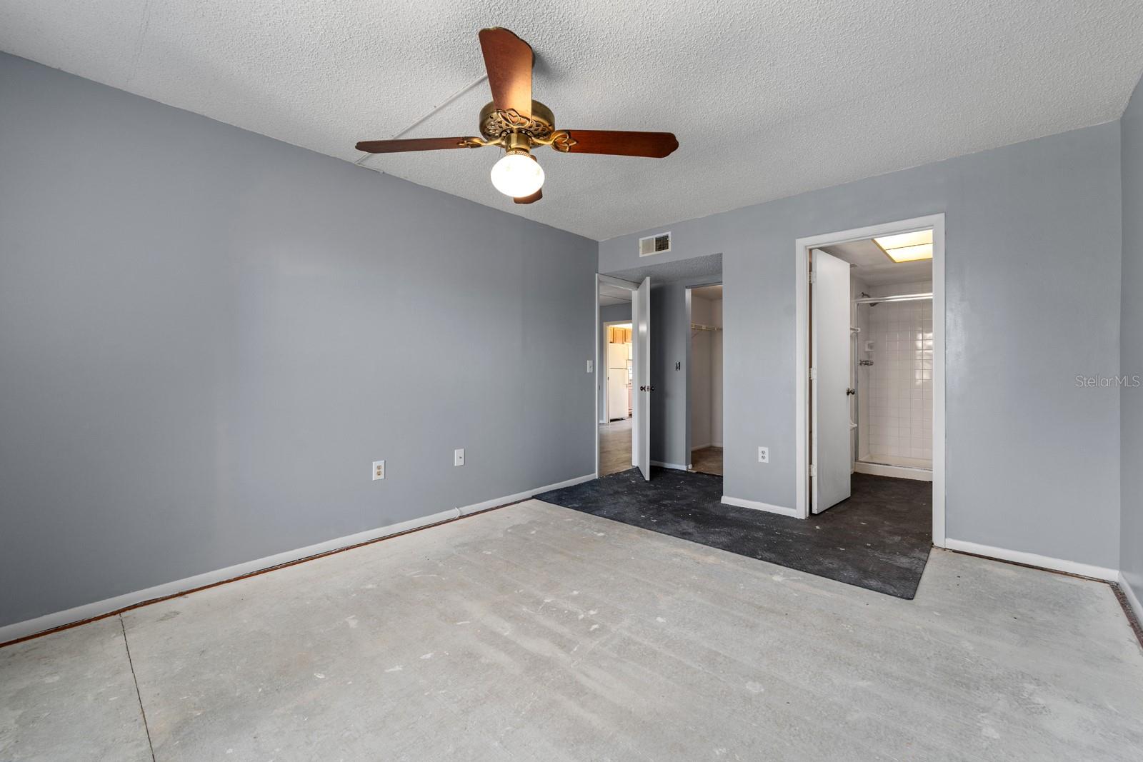 Image 14 of 25 For 505 30th Avenue W E304