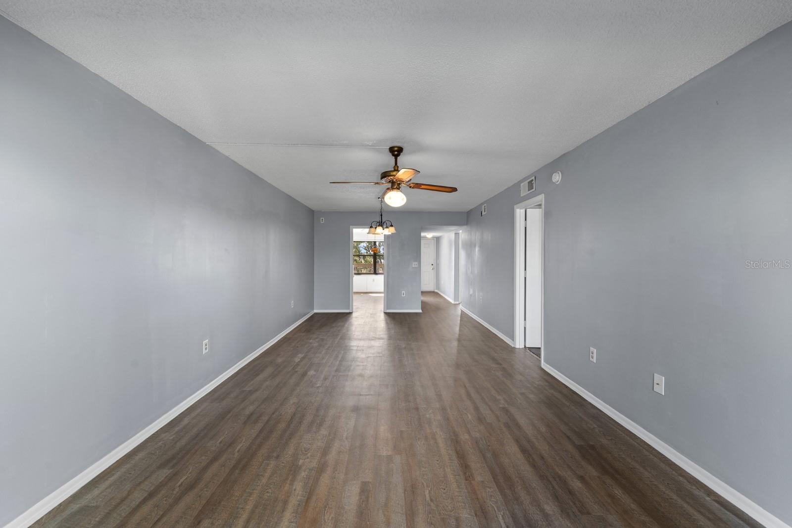 Image 9 of 25 For 505 30th Avenue W E304