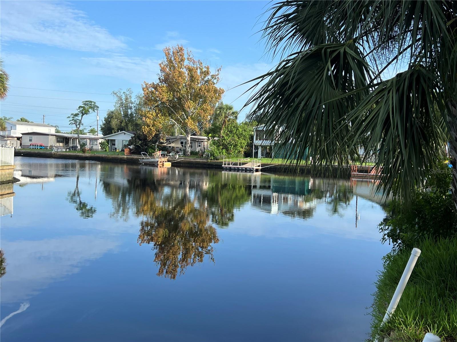 Listing photo id 0 for 14633 Williams Lane