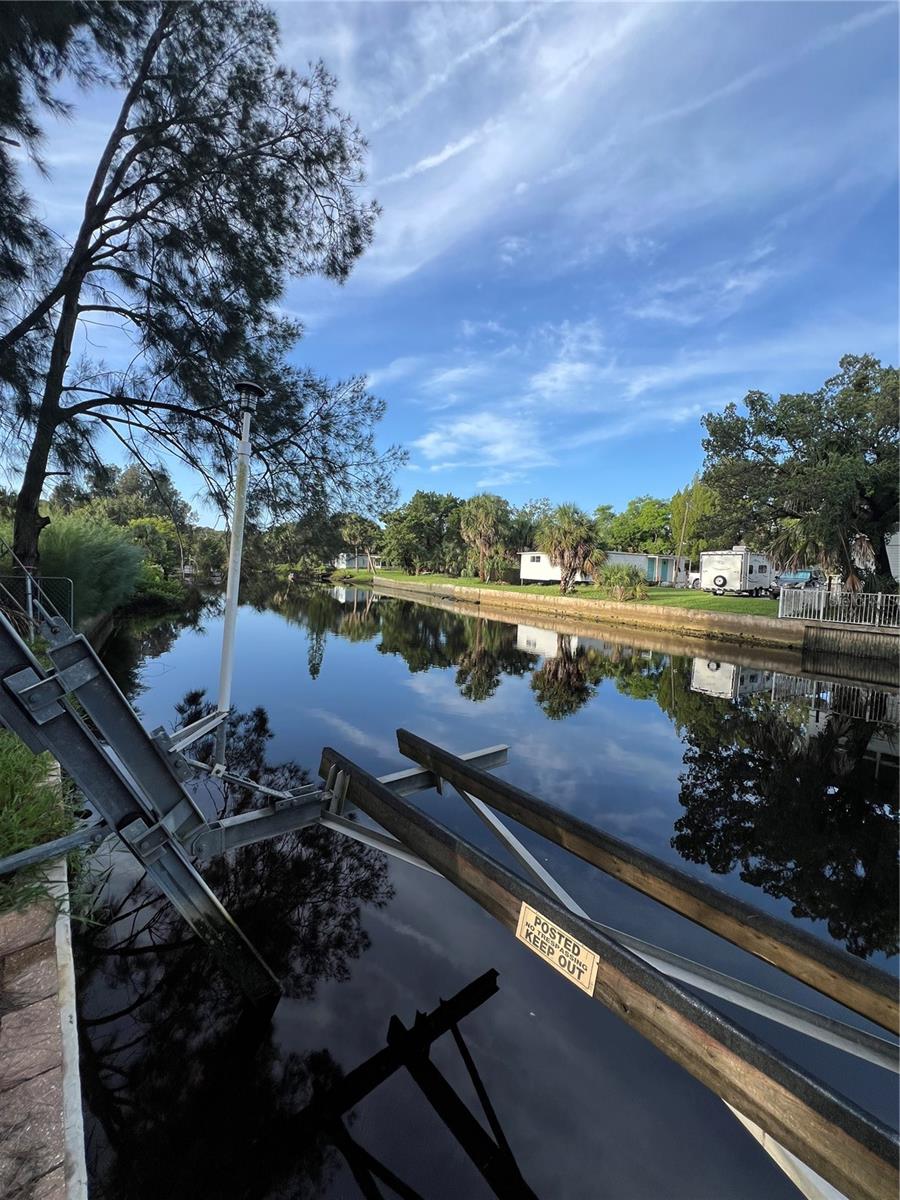 Listing photo id 19 for 14633 Williams Lane