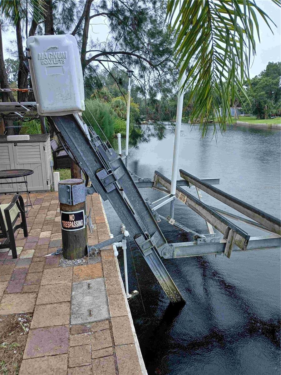 Listing photo id 1 for 14633 Williams Lane