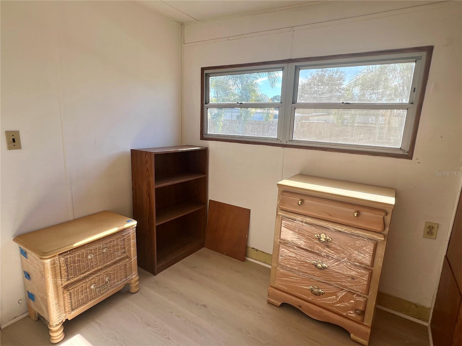 Image 17 of 38 For 209 Lark Drive