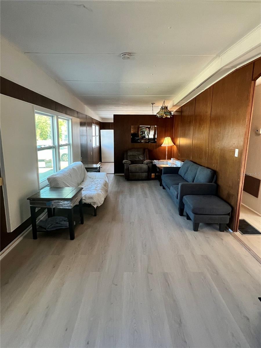 Image 25 of 38 For 209 Lark Drive