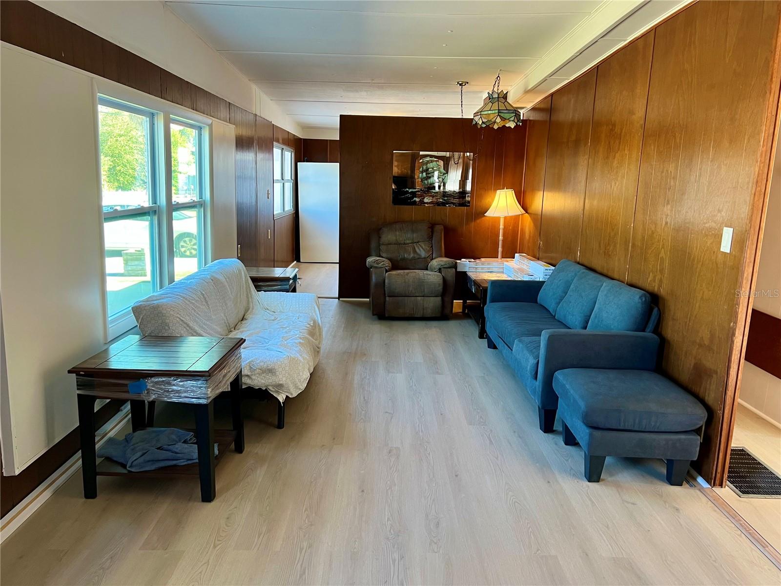 Image 4 of 38 For 209 Lark Drive