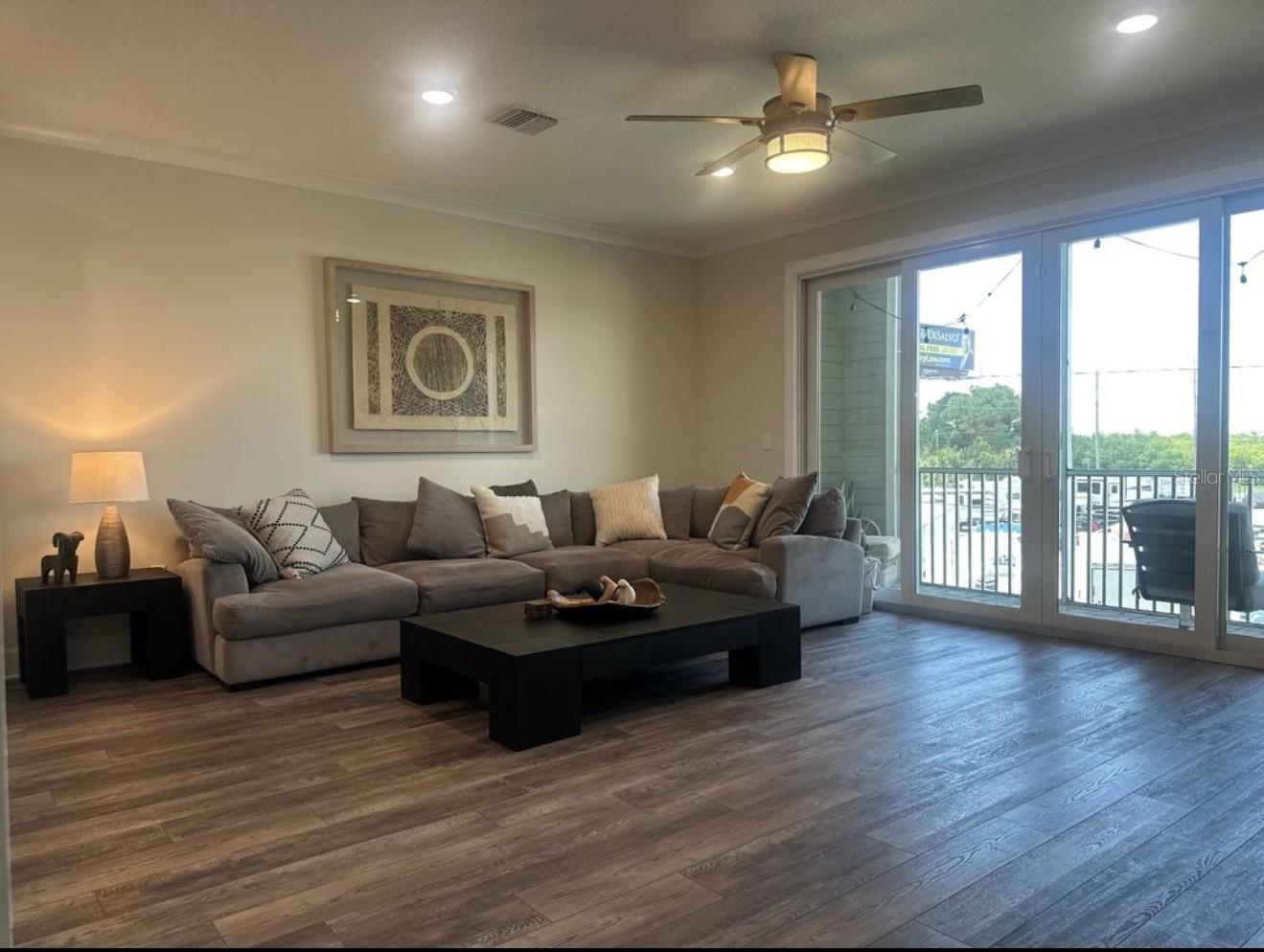 Image 7 of 27 For 1249 Savona Drive Ne